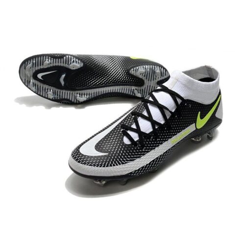 Chaussures de football Nike Phantom