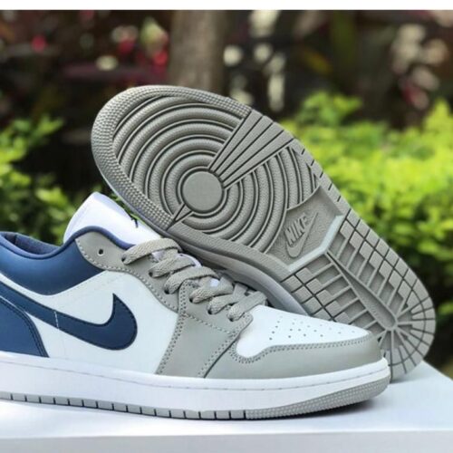 Baskets Jordan / Bleu Gris