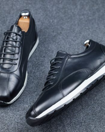 Sneakers Homme Noir – Élégance et Confort Réunis